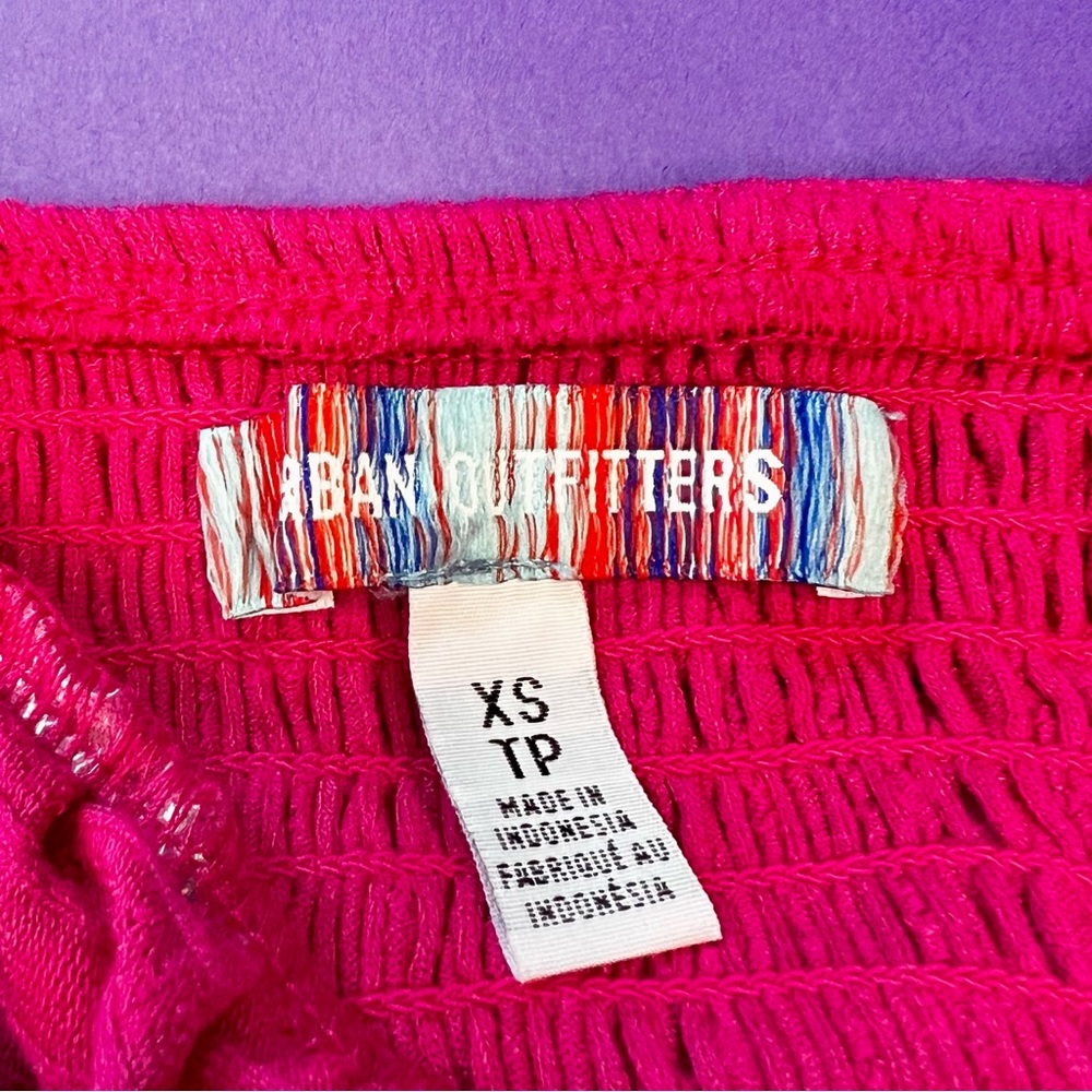 Urban Outfitters “Vienna” pointelle puff sleeve crop top size XS - Picture 8 of 8